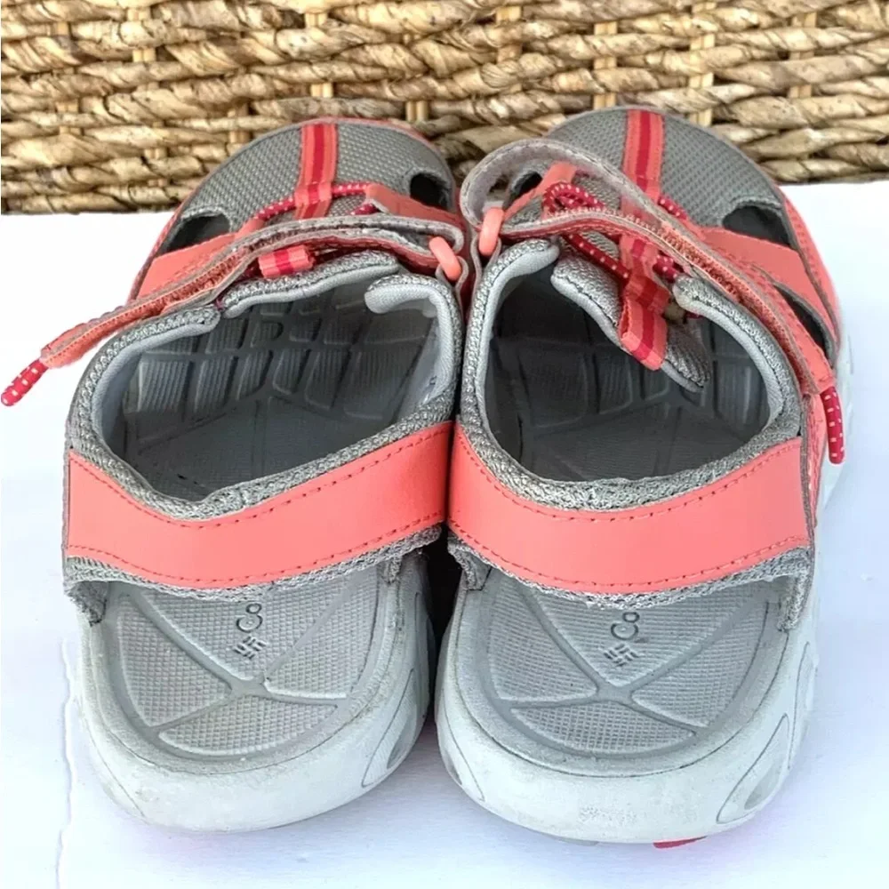 Columbia Techsun Wave Sandals Girls Size 5 Youth Trail Hiking Water Sport Pink